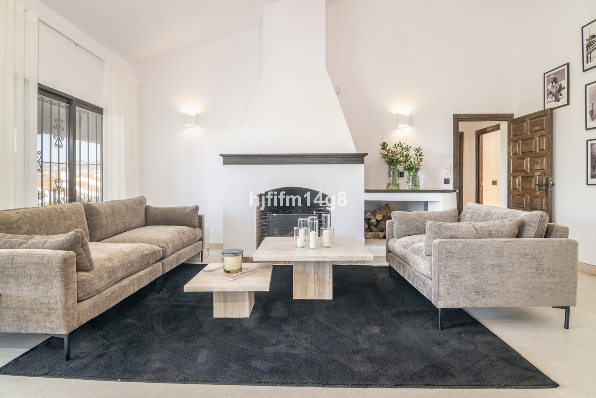 Villas de 7 dormitorios en venta en San Pedro de Alcántara – R4646440 Villas de 7 dormitorios en venta en San Pedro de Alcántara – R4646440