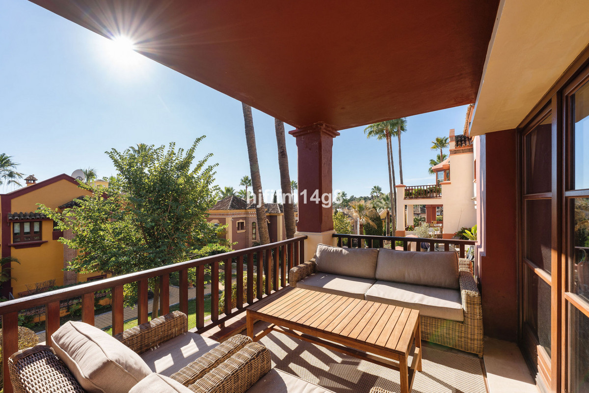 Villas de 6 dormitorios en venta en Milla de Oro – R4918387 Villas de 6 dormitorios en venta en Milla de Oro – R4918387
