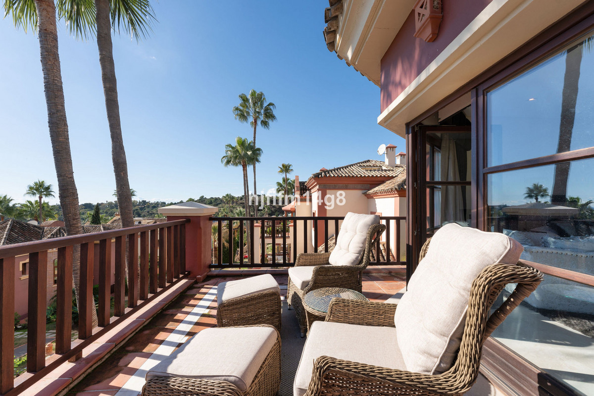 Villas de 6 dormitorios en venta en Milla de Oro – R4918387 Villas de 6 dormitorios en venta en Milla de Oro – R4918387