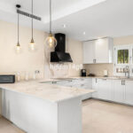 Villas de 6 dormitorios en venta en Milla de Oro – R4918387 Villas de 6 dormitorios en venta en Milla de Oro – R4918387
