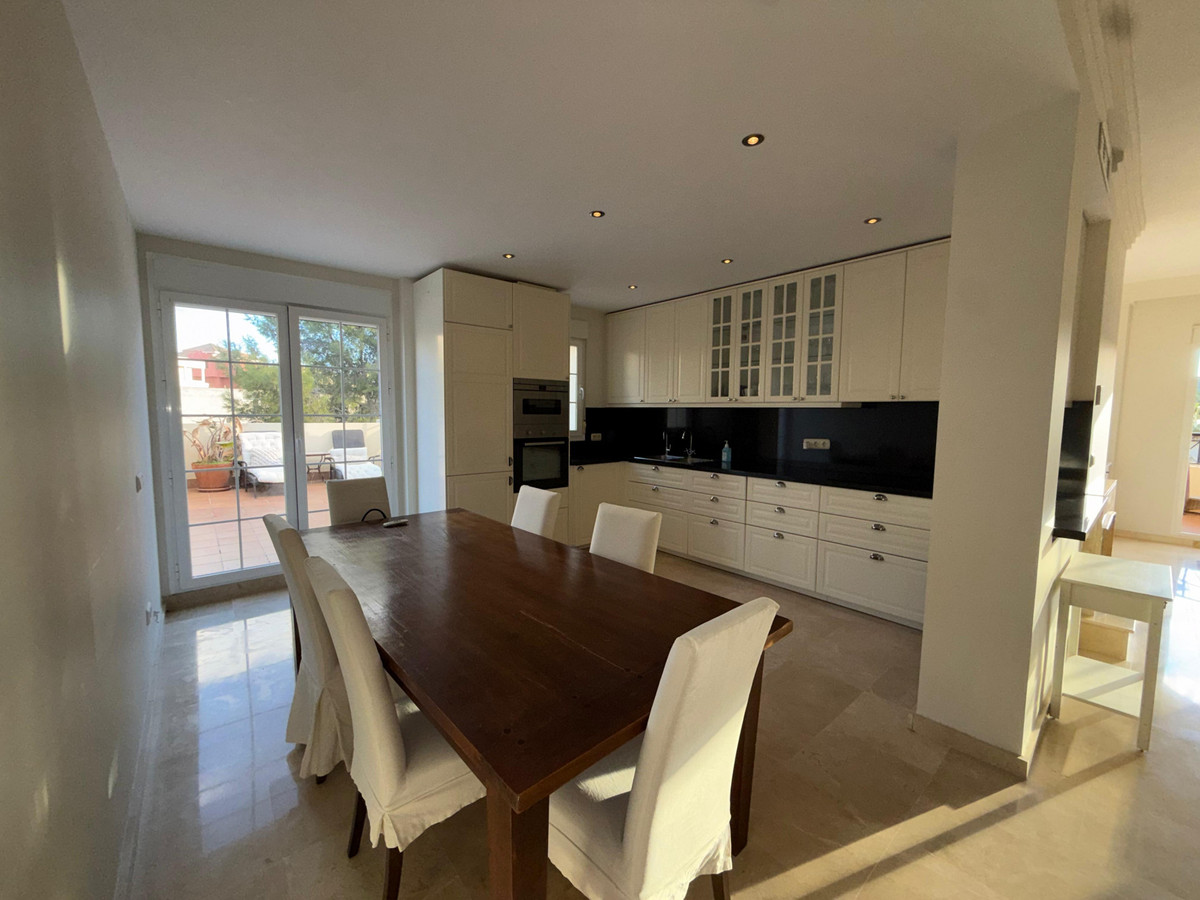 4 bedroom Apartments for sale in Nueva Andalucía – R5299234 4 bedroom Apartments for sale in Nueva Andalucía – R5299234