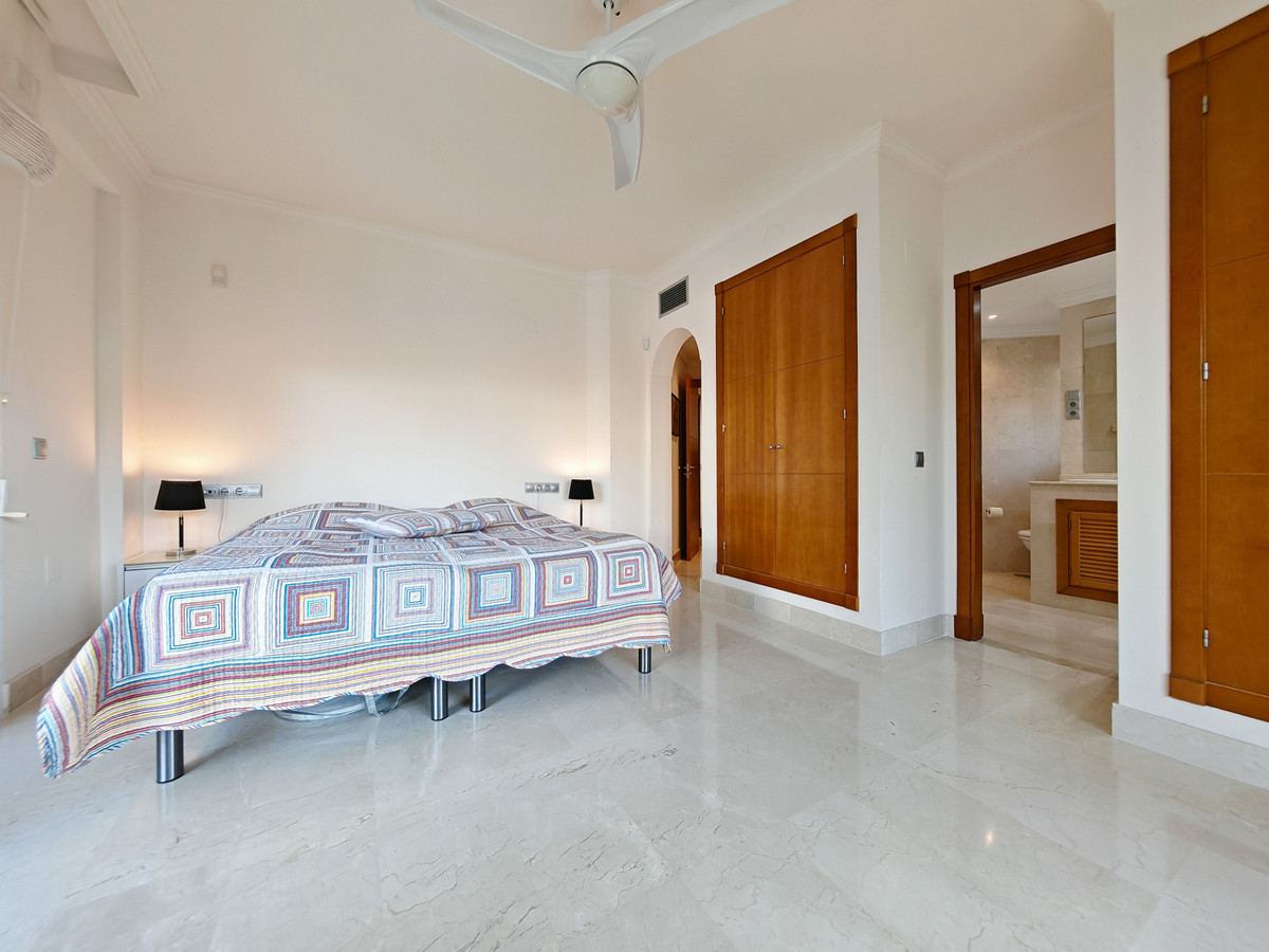 Apartamentos de 2 dormitorios en venta en Nueva Andalucía – R4970038 Apartamentos de 2 dormitorios en venta en Nueva Andalucía – R4970038