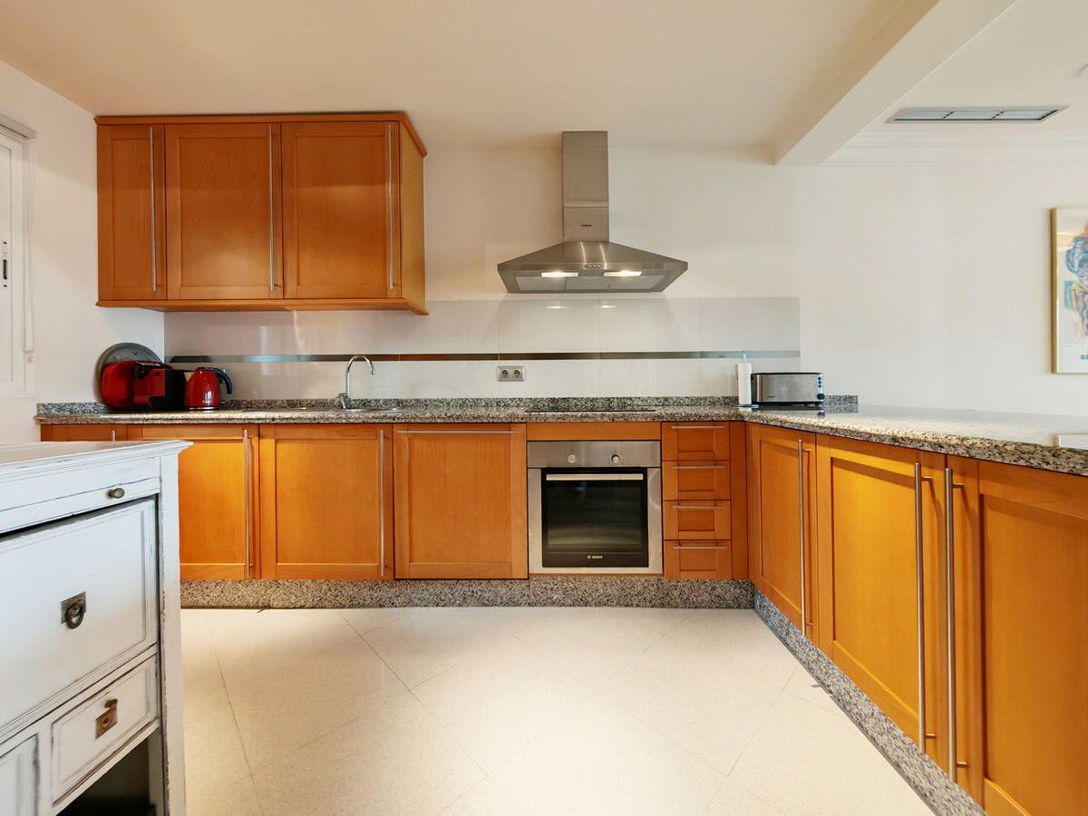 Apartamentos de 2 dormitorios en venta en Nueva Andalucía – R4970038 Apartamentos de 2 dormitorios en venta en Nueva Andalucía – R4970038