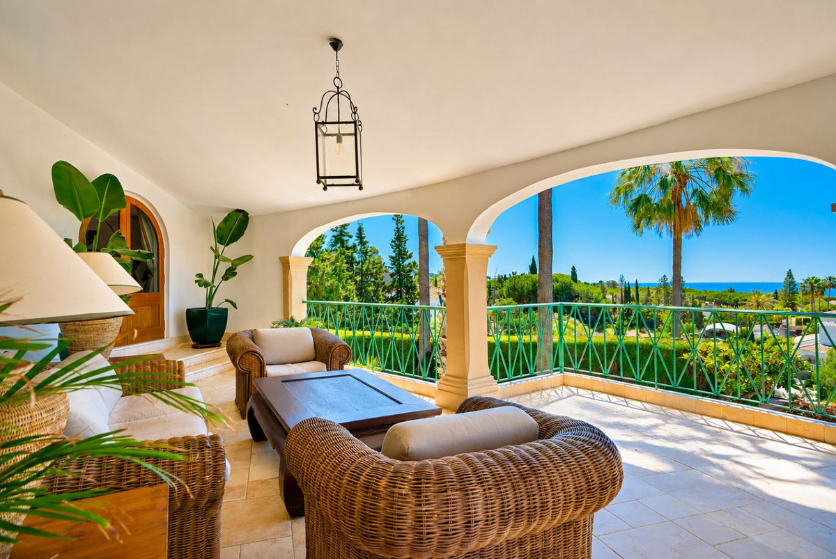 6 bedroom Villas for sale in Hacienda Las Chapas – R5390014 6 bedroom Villas for sale in Hacienda Las Chapas – R5390014