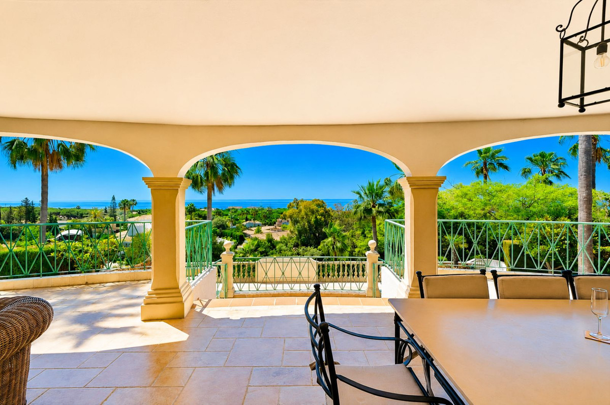 6 bedroom Villas for sale in Hacienda Las Chapas – R5390014 6 bedroom Villas for sale in Hacienda Las Chapas – R5390014