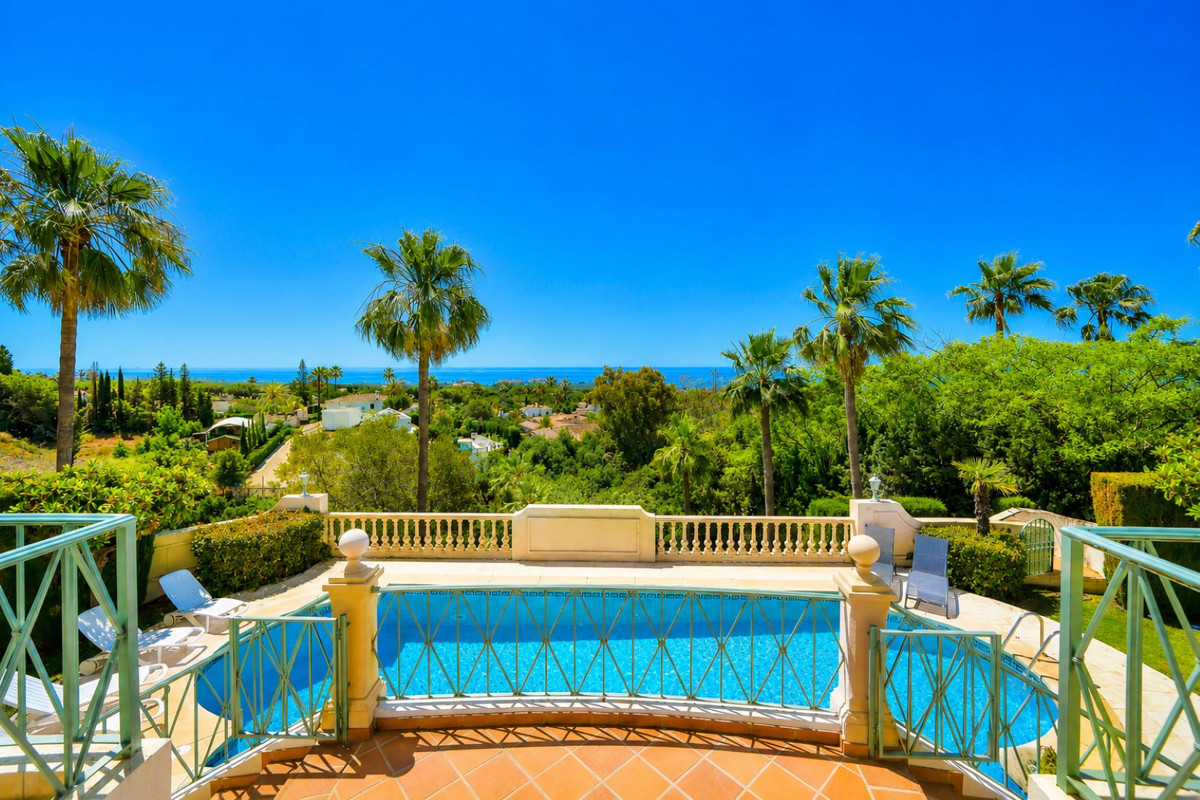 6 bedroom Villas for sale in Hacienda Las Chapas – R5390014 6 bedroom Villas for sale in Hacienda Las Chapas – R5390014