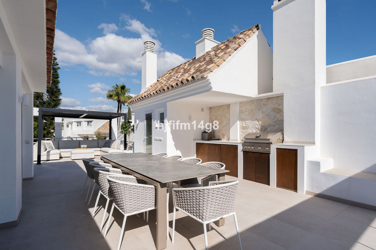 Apartamentos de 5 dormitorios en venta en Nueva Andalucía – R4977193 Apartamentos de 5 dormitorios en venta en Nueva Andalucía – R4977193
