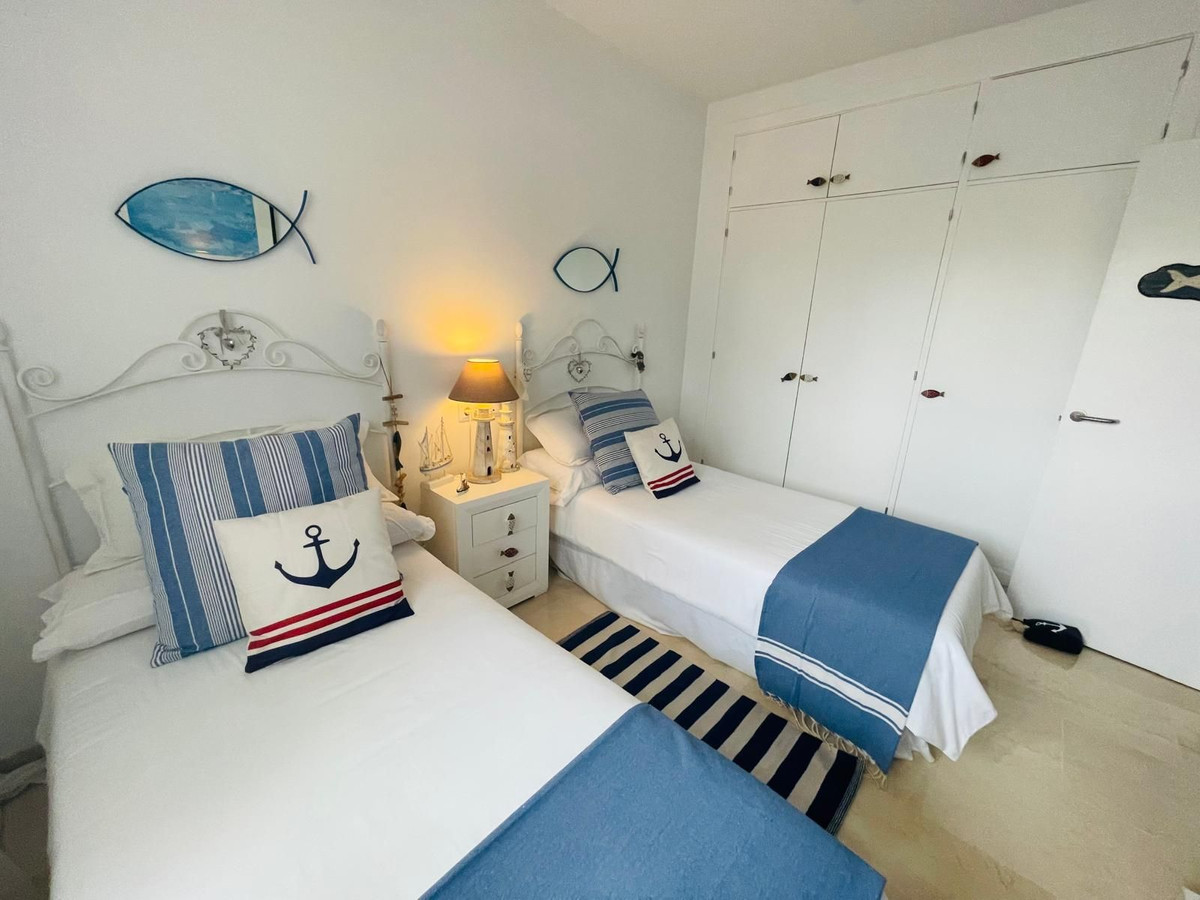 Adosados de 5 dormitorios en venta en Bahía de Marbella – R5358190 Adosados de 5 dormitorios en venta en Bahía de Marbella – R5358190