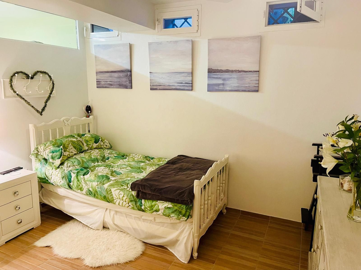 Adosados de 5 dormitorios en venta en Bahía de Marbella – R5358190 Adosados de 5 dormitorios en venta en Bahía de Marbella – R5358190