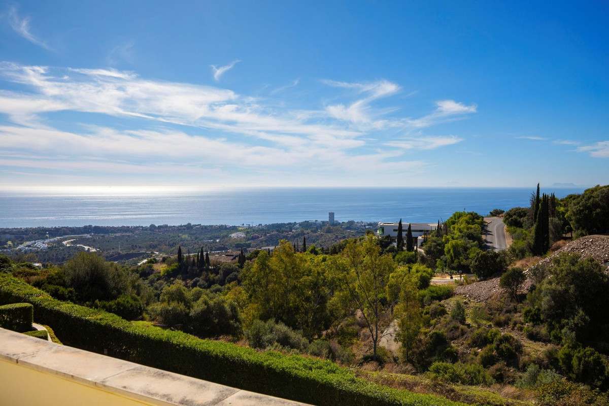 3 bedroom Apartments for sale in Altos de los Monteros – R5223376 3 bedroom Apartments for sale in Altos de los Monteros – R5223376