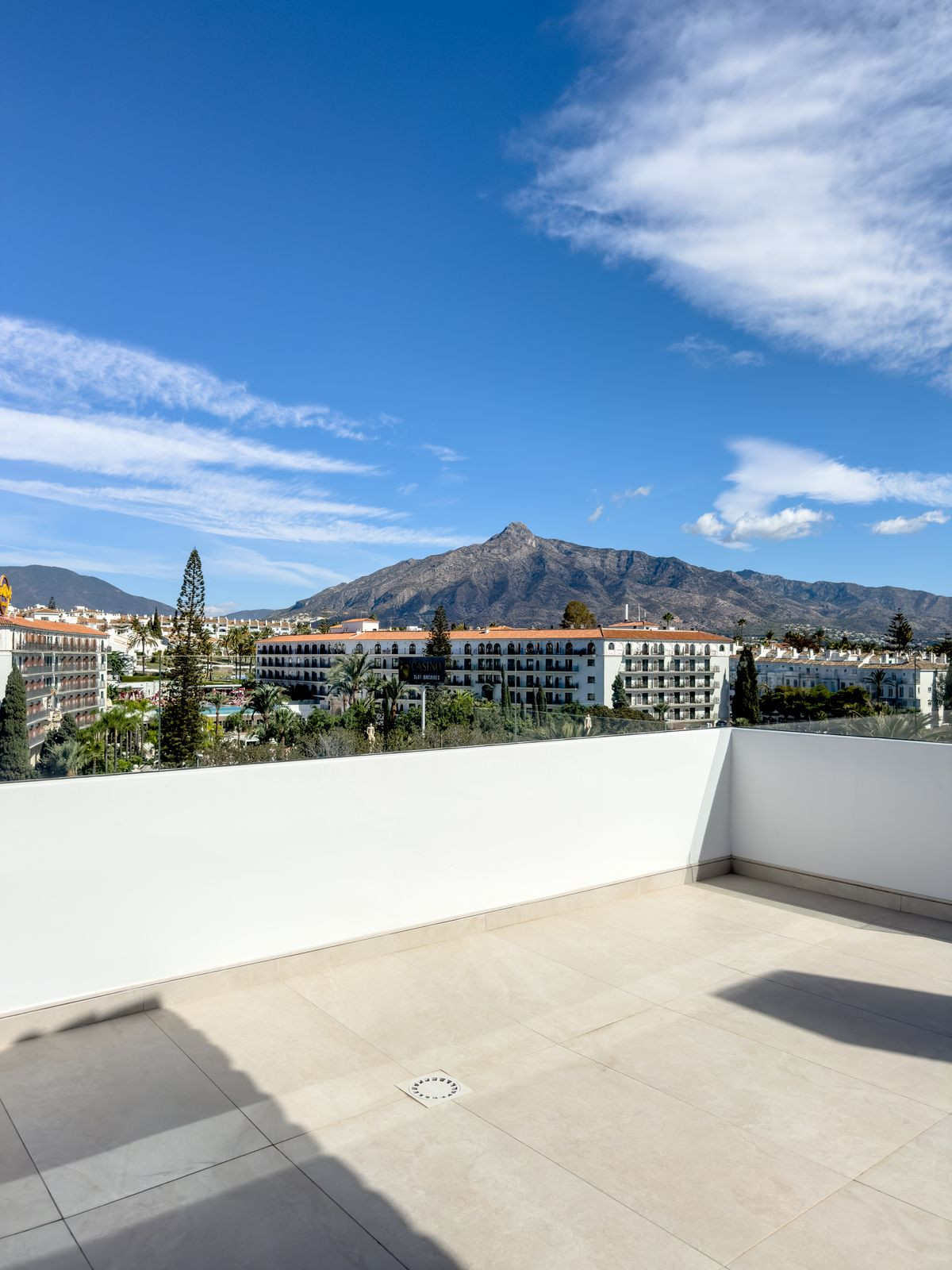 Aticos de 2 dormitorios en venta en Puerto Ban�s – R4868668 Aticos de 2 dormitorios en venta en Puerto Ban�s – R4868668