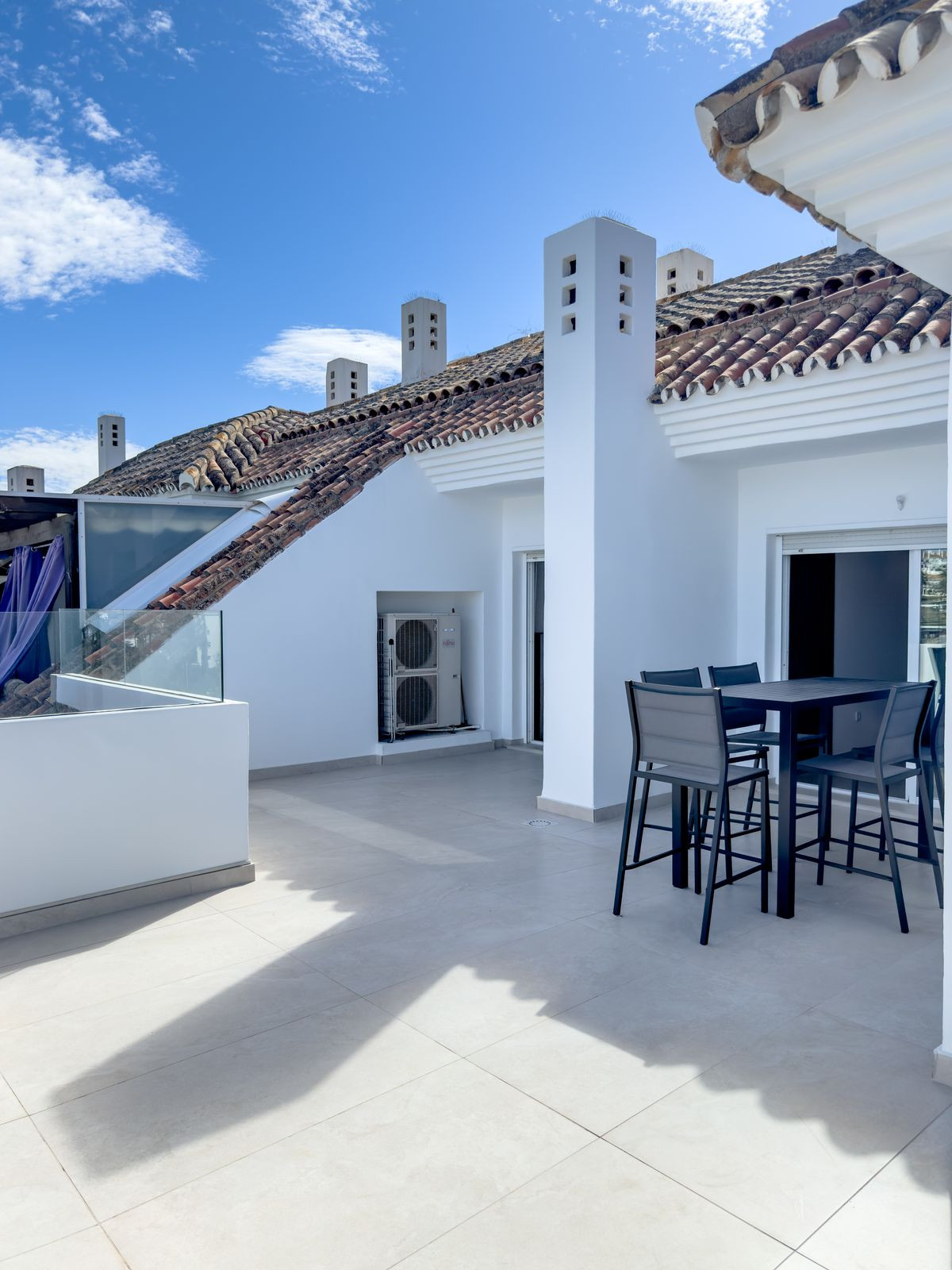 Aticos de 2 dormitorios en venta en Puerto Ban�s – R4868668 Aticos de 2 dormitorios en venta en Puerto Ban�s – R4868668