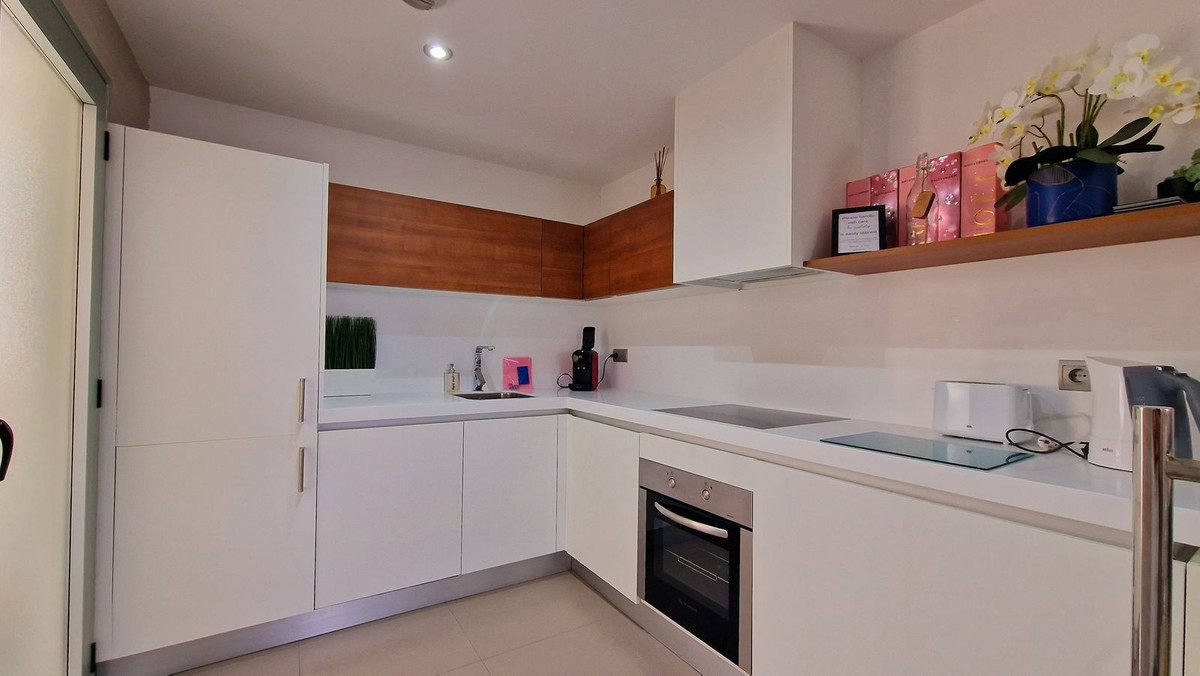 Aticos de 3 dormitorios en venta en San Pedro de Alc�ntara – R5369218