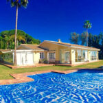 Villas de 6 dormitorios en venta en Elviria – R4687141 Villas de 6 dormitorios en venta en Elviria – R4687141