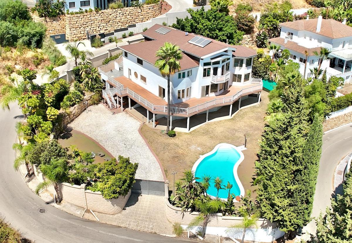 Villas de 5 dormitorios en venta en Benahavís – R5156368 Villas de 5 dormitorios en venta en Benahavís – R5156368