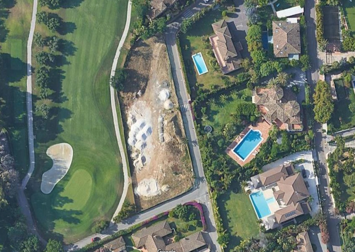 Plots for sale in Guadalmina Baja – R5065558 Plots for sale in Guadalmina Baja – R5065558