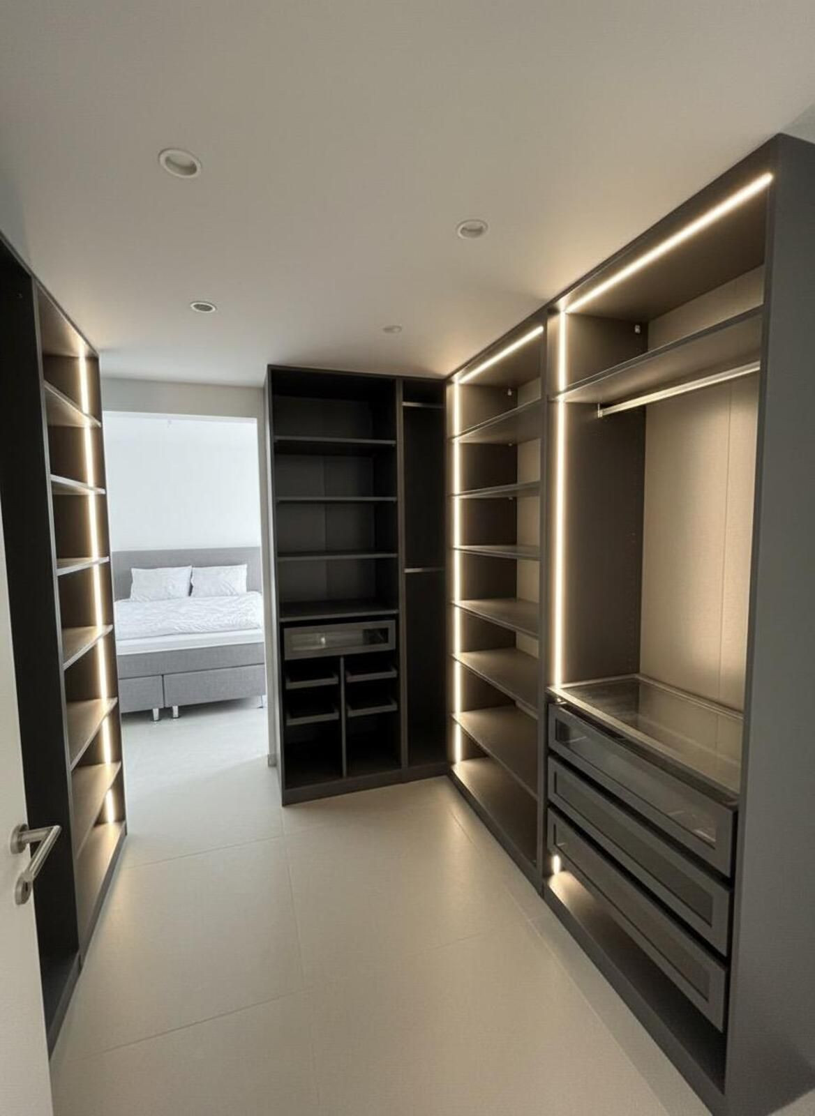 Apartamentos de 3 dormitorios en venta en Nueva Milla de Oro – R5199871 Apartamentos de 3 dormitorios en venta en Nueva Milla de Oro – R5199871