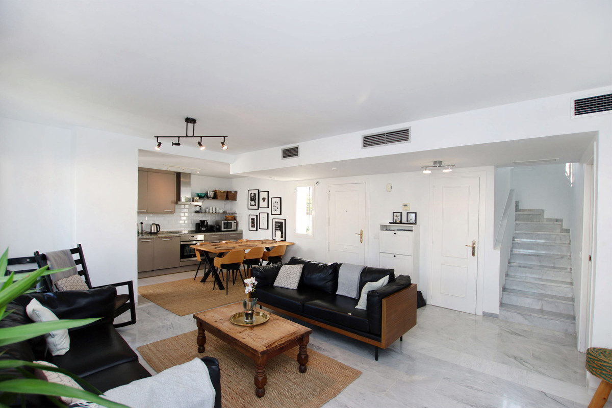 Apartamentos de 3 dormitorios en venta en Nueva Andaluc�a – R4951513 Apartamentos de 3 dormitorios en venta en Nueva Andaluc�a – R4951513