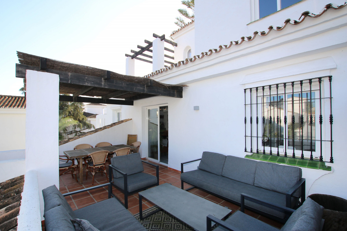 Apartamentos de 3 dormitorios en venta en Nueva Andaluc�a – R4951513 Apartamentos de 3 dormitorios en venta en Nueva Andaluc�a – R4951513