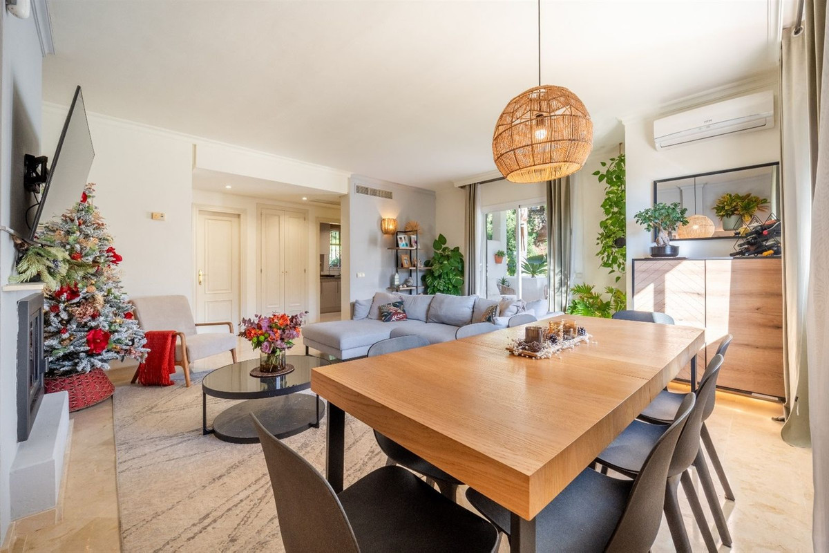 Apartamentos de 3 dormitorios en venta en La Quinta – R4915177 Apartamentos de 3 dormitorios en venta en La Quinta – R4915177