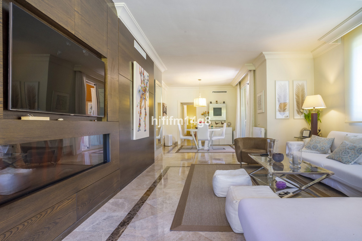 3 bedroom Apartments for sale in Nueva Andalucía – R5396758 3 bedroom Apartments for sale in Nueva Andalucía – R5396758
