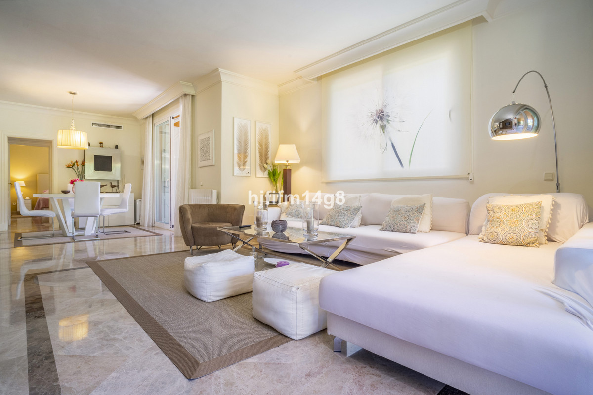 3 bedroom Apartments for sale in Nueva Andalucía – R5396758 3 bedroom Apartments for sale in Nueva Andalucía – R5396758