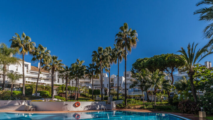 4 bedroom Penthouses for sale in Elviria – R5366002 4 bedroom Penthouses for sale in Elviria – R5366002 in