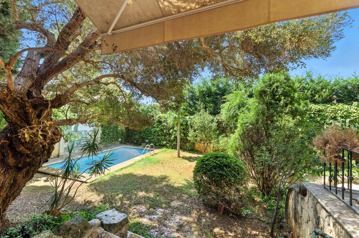 10 bedroom Villas for sale in Marbella – R5133331 10 bedroom Villas for sale in Marbella – R5133331