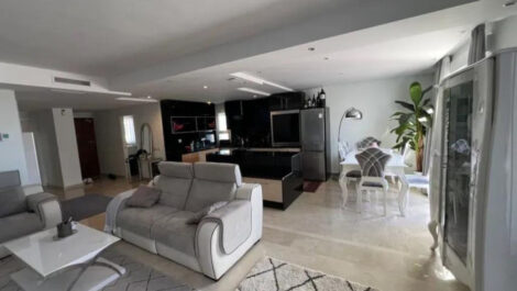 Apartamentos de 3 dormitorios en venta en Nueva Andalucía – R5373712