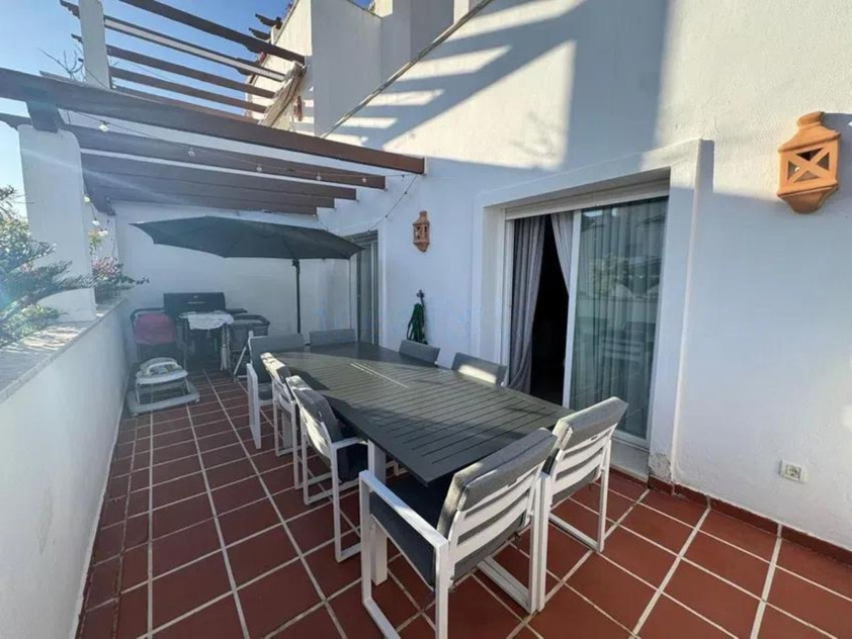 Apartamentos de 3 dormitorios en venta en Nueva Andalucía – R5373712 Apartamentos de 3 dormitorios en venta en Nueva Andalucía – R5373712