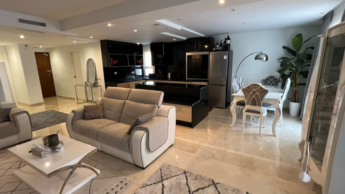 Apartamentos de 3 dormitorios en venta en Nueva Andalucía – R5373712 Apartamentos de 3 dormitorios en venta en Nueva Andalucía – R5373712