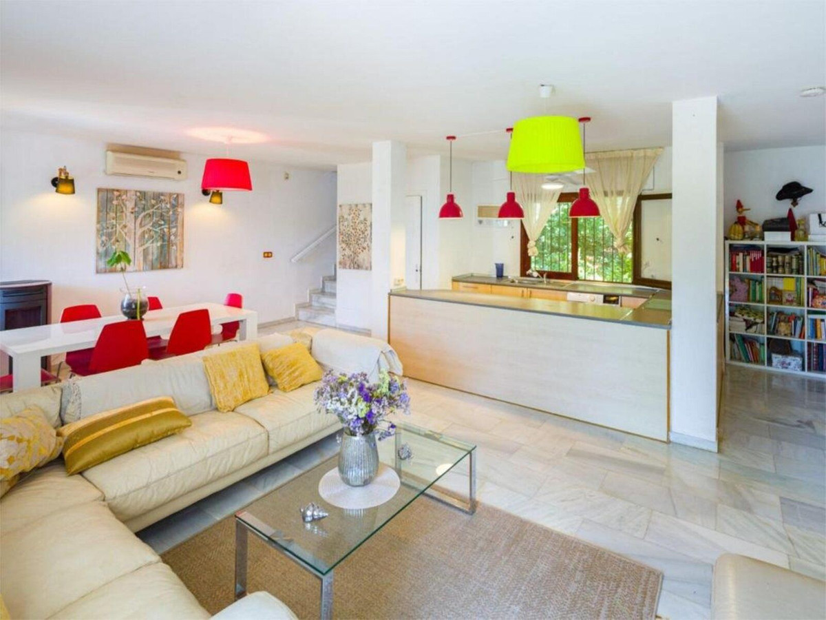 Villas de 4 dormitorios en venta en El Rosario – R4399120 Villas de 4 dormitorios en venta en El Rosario – R4399120