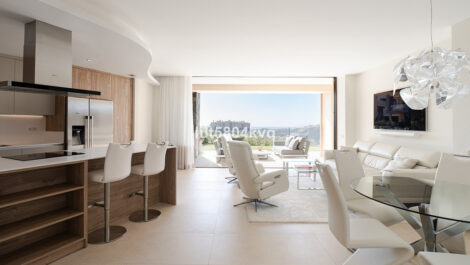 3 bedroom Apartments for sale in Benahavís – R4990222