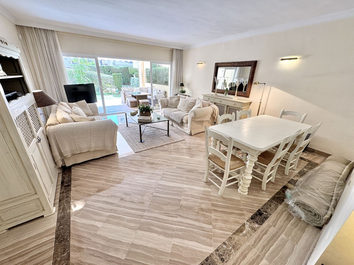 2 bedroom Apartments for sale in Elviria – R5364940 2 bedroom Apartments for sale in Elviria – R5364940