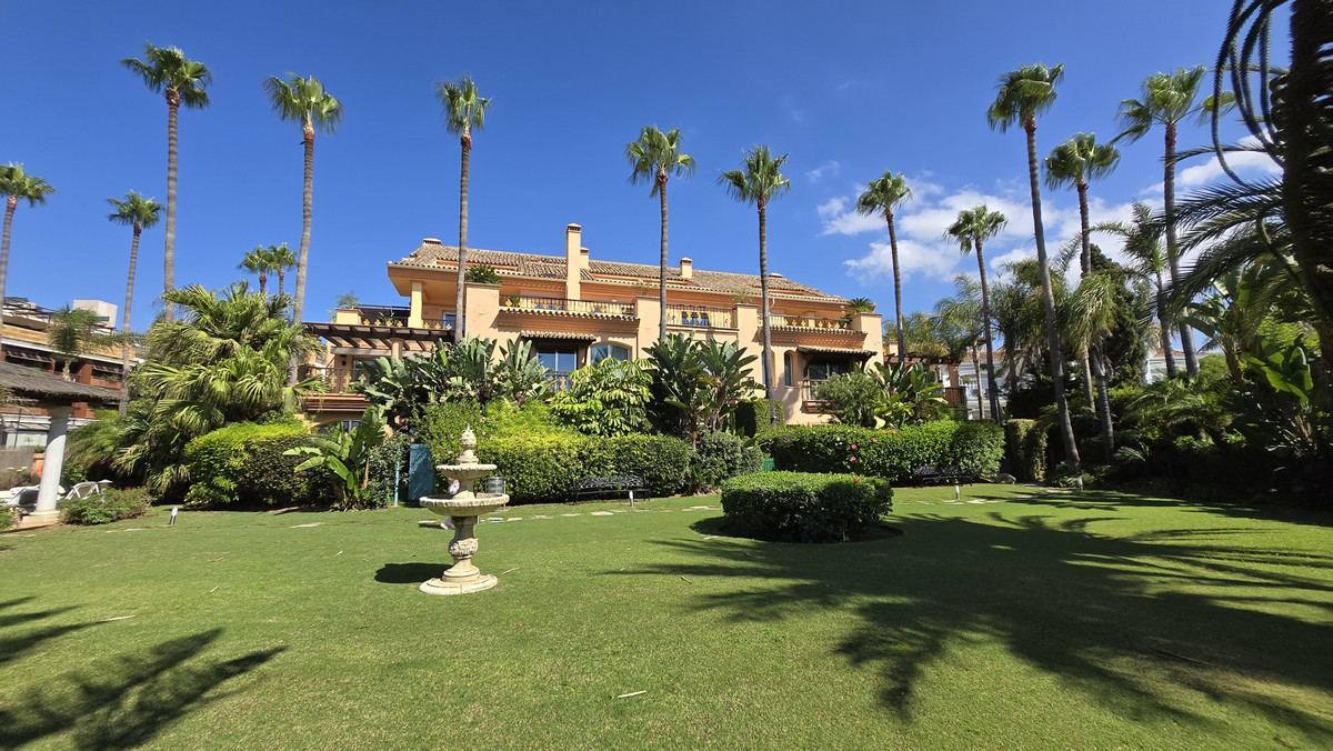2 bedroom Apartments for sale in Puerto Banús – R5355166 2 bedroom Apartments for sale in Puerto Banús – R5355166