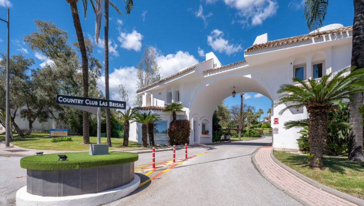 Apartamentos de 4 dormitorios en venta en Nueva Andalucía – R5006680 Apartamentos de 4 dormitorios en venta en Nueva Andalucía – R5006680 en