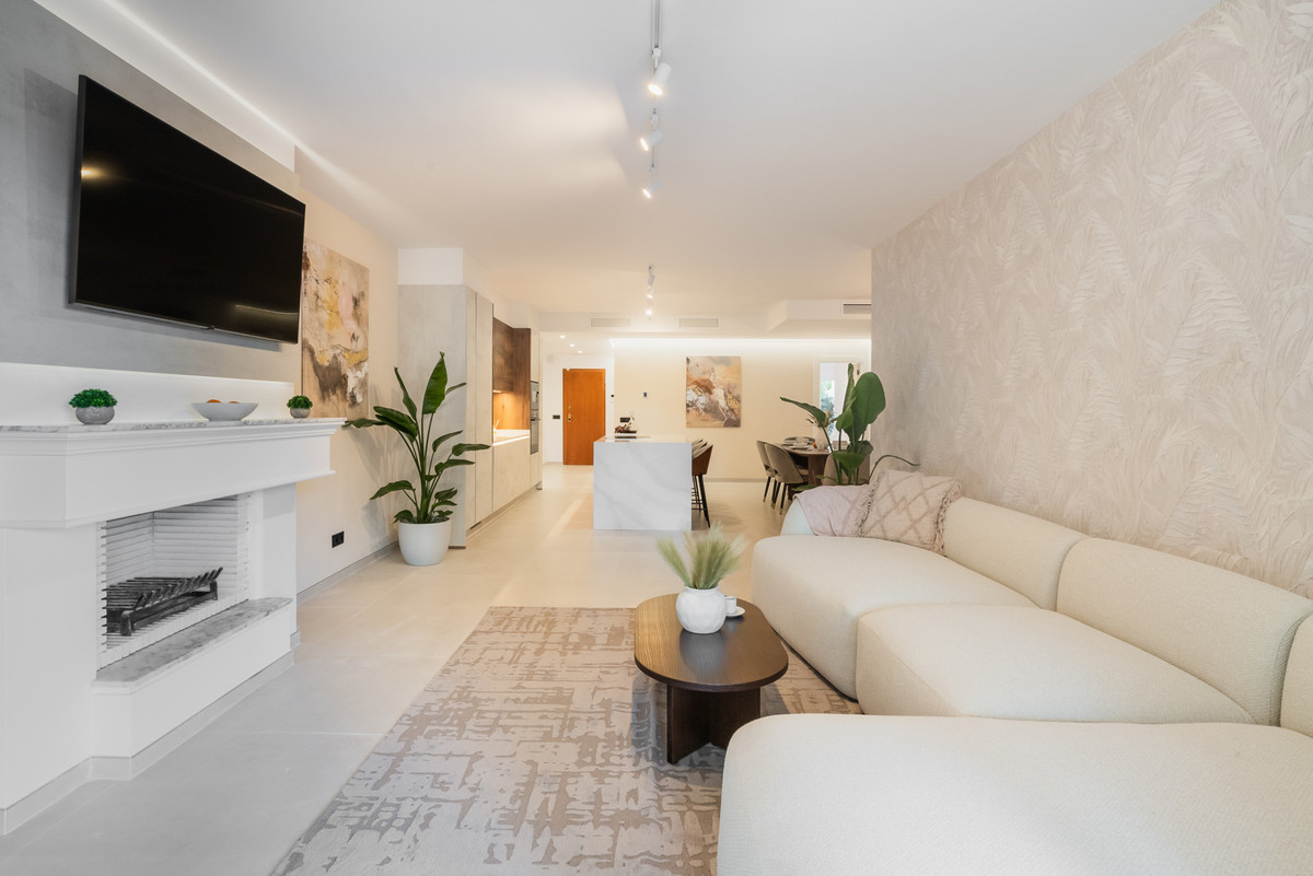 Apartamentos de 4 dormitorios en venta en Nueva Andalucía – R5006680 Apartamentos de 4 dormitorios en venta en Nueva Andalucía – R5006680