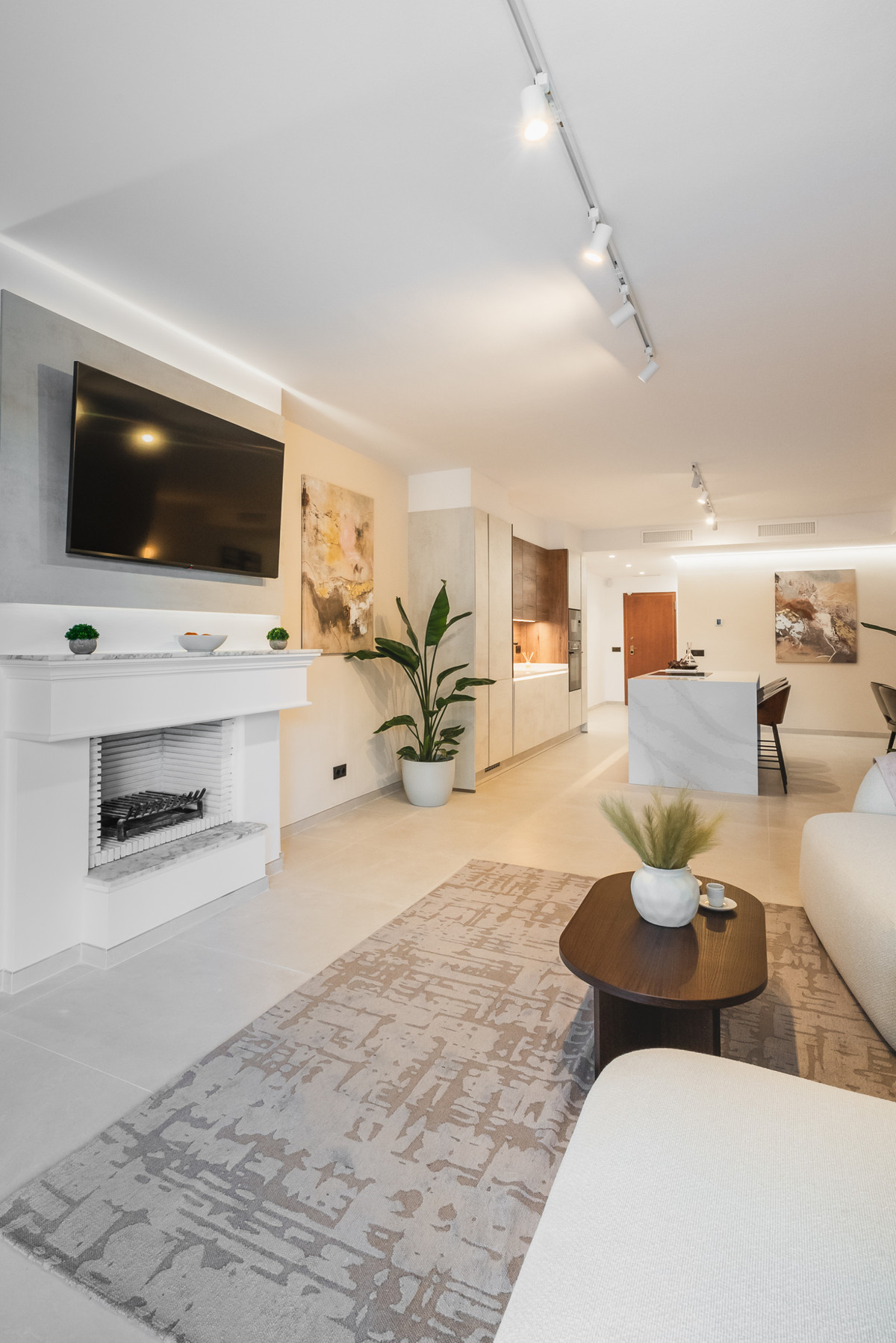 Apartamentos de 4 dormitorios en venta en Nueva Andalucía – R5006680 Apartamentos de 4 dormitorios en venta en Nueva Andalucía – R5006680