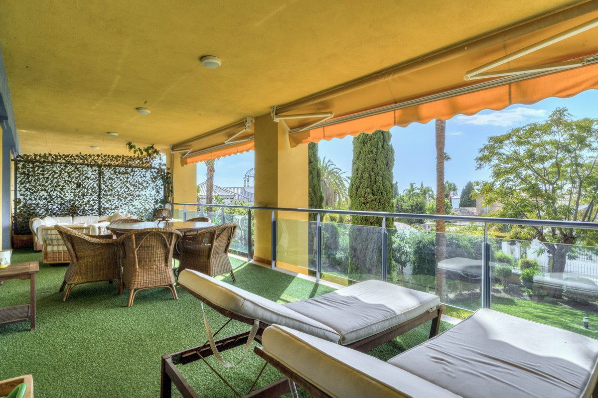 Apartamentos de 2 dormitorios en venta en Bah�a de Marbella – R5152009 Apartamentos de 2 dormitorios en venta en Bah�a de Marbella – R5152009