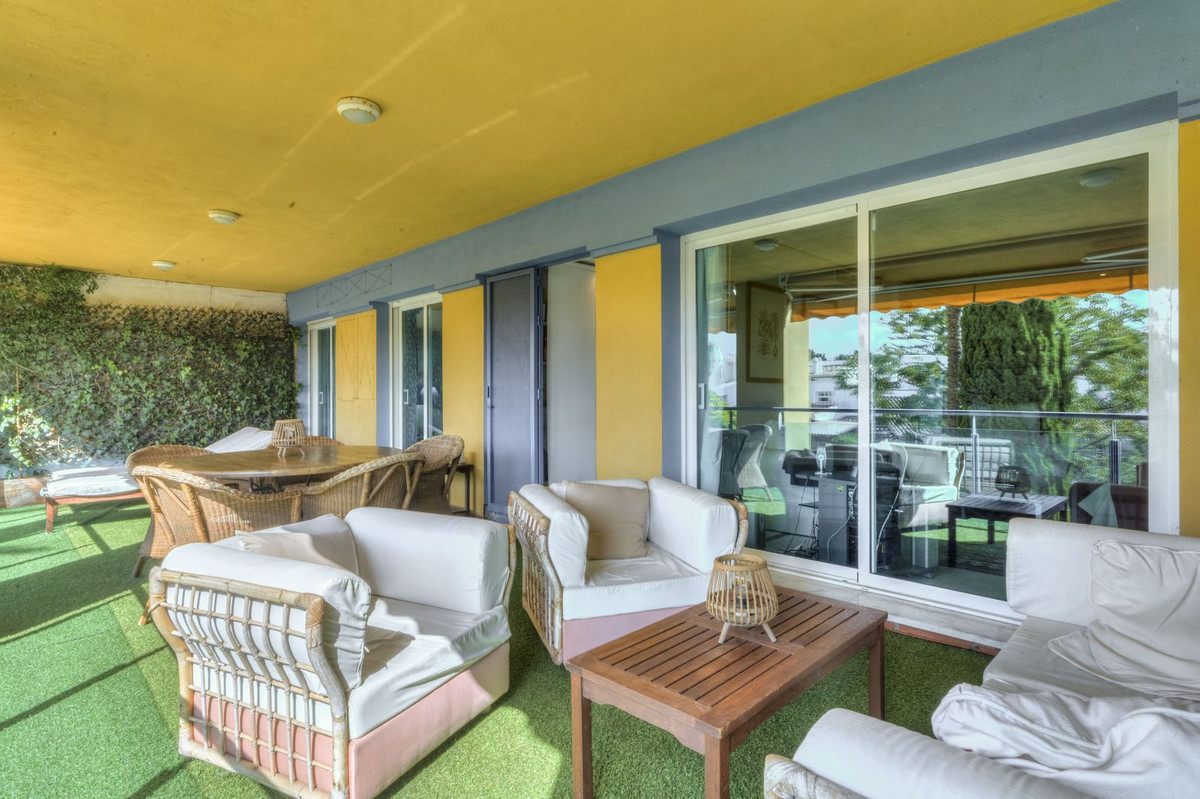 Apartamentos de 2 dormitorios en venta en Bah�a de Marbella – R5152009 Apartamentos de 2 dormitorios en venta en Bah�a de Marbella – R5152009