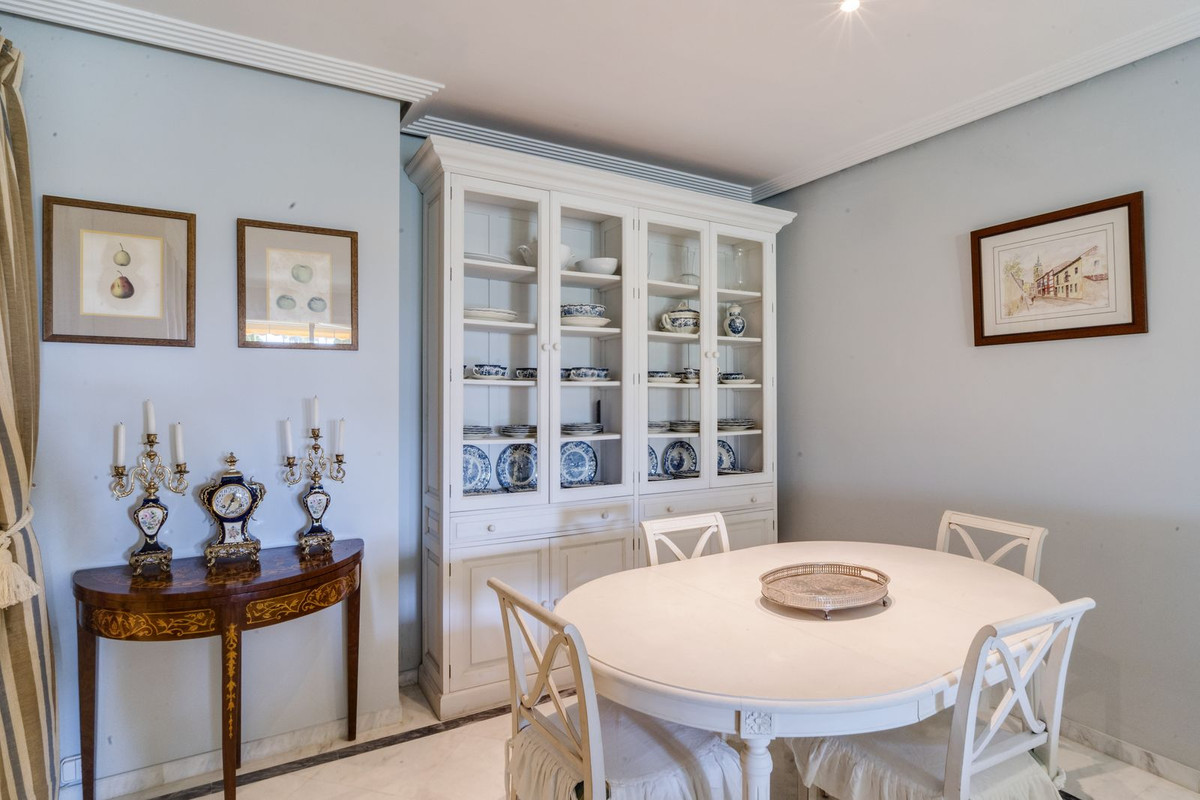 Apartamentos de 2 dormitorios en venta en Bah�a de Marbella – R5152009 Apartamentos de 2 dormitorios en venta en Bah�a de Marbella – R5152009