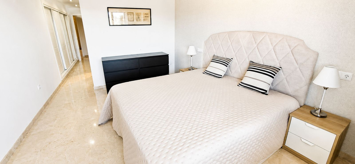 Aticos de 2 dormitorios en venta en Elviria – R5264863 Aticos de 2 dormitorios en venta en Elviria – R5264863