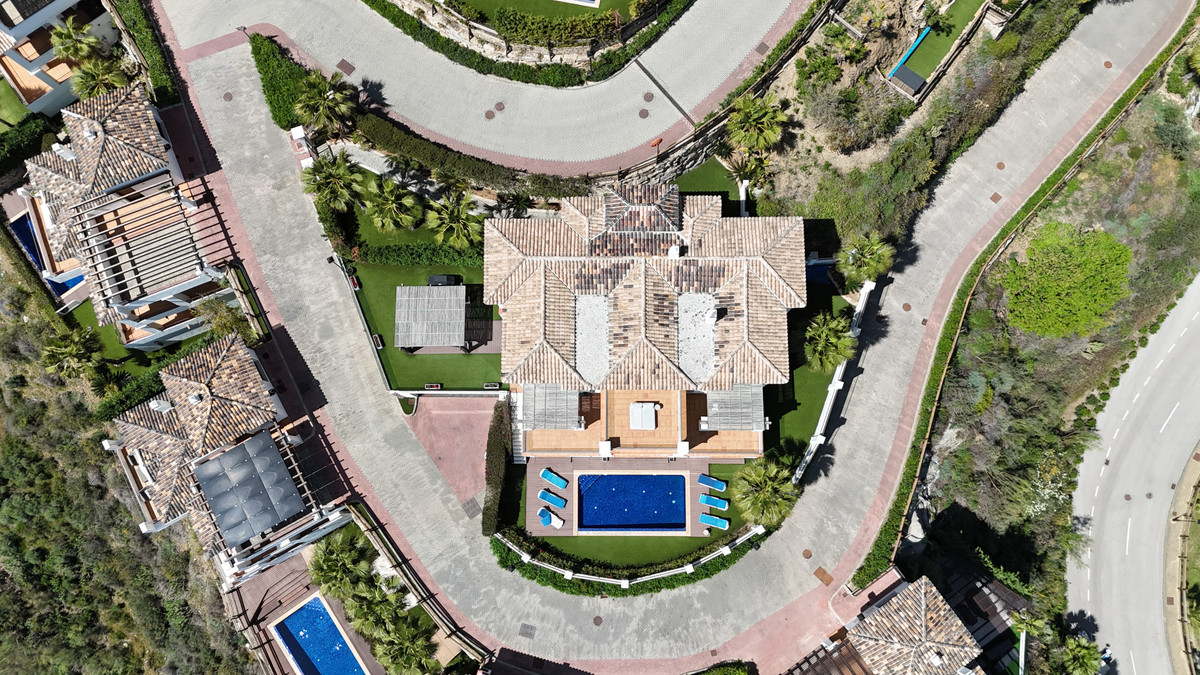 5 bedroom Villas for sale in Benahavís – R5215807 5 bedroom Villas for sale in Benahavís – R5215807