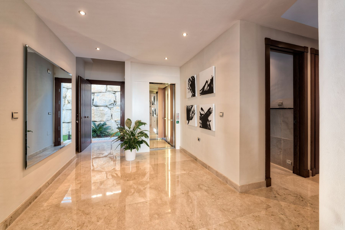 5 bedroom Villas for sale in Benahavís – R5215807 5 bedroom Villas for sale in Benahavís – R5215807