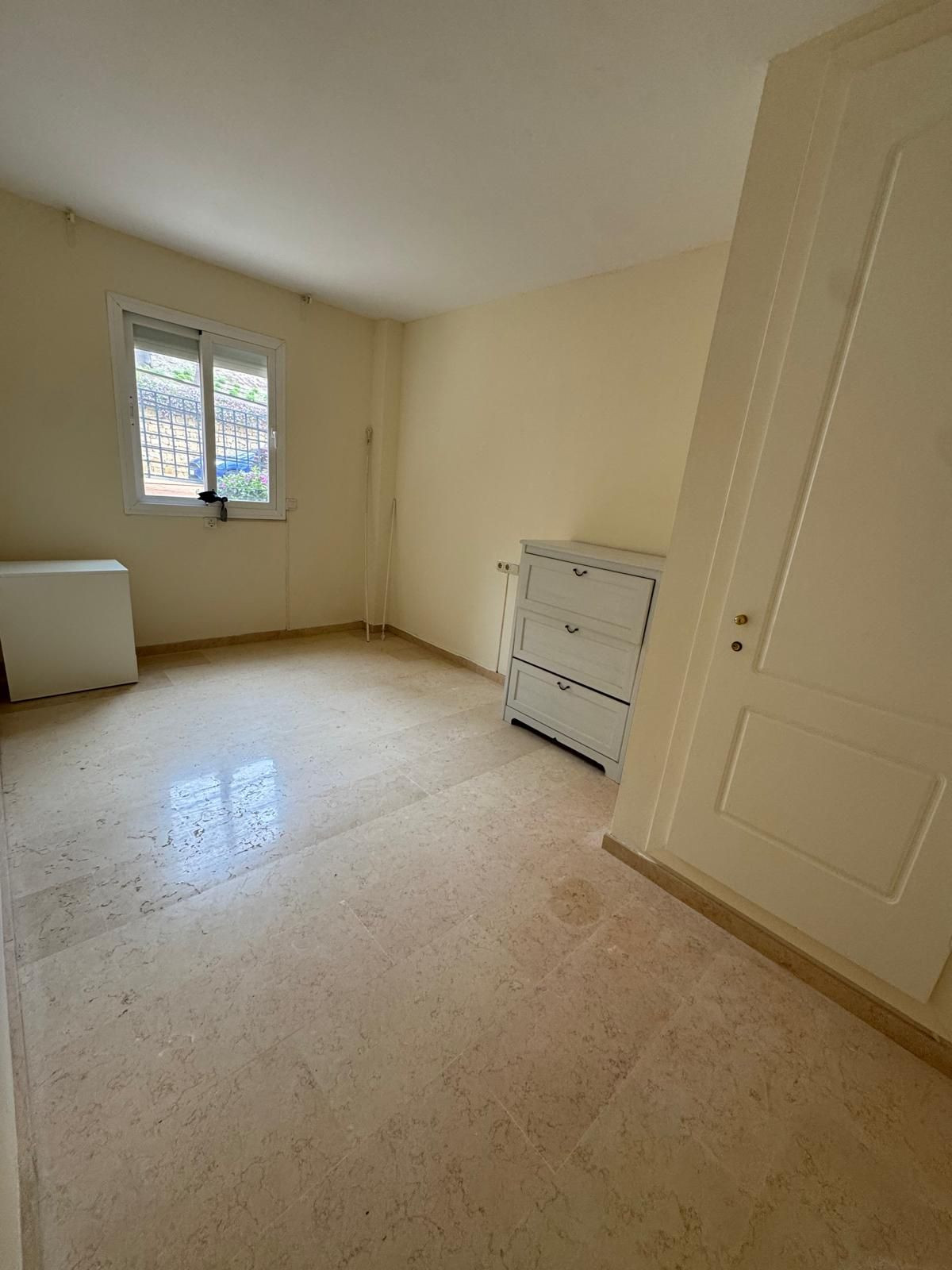 Apartamentos de 3 dormitorios en venta en Elviria – R5396650 Apartamentos de 3 dormitorios en venta en Elviria – R5396650