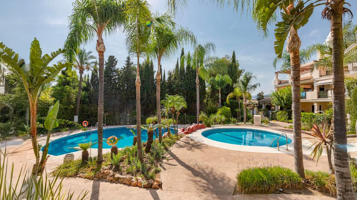Apartamentos de 2 dormitorios en venta en Nueva Andaluc�a – R5076316 Apartamentos de 2 dormitorios en venta en Nueva Andaluc�a – R5076316