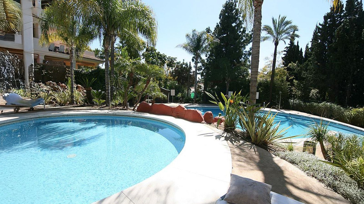 Apartamentos de 2 dormitorios en venta en Nueva Andaluc�a – R5076316 Apartamentos de 2 dormitorios en venta en Nueva Andaluc�a – R5076316