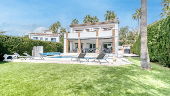 4 bedroom Villas for sale in Calahonda – R5371720 4 bedroom Villas for sale in Calahonda – R5371720 in