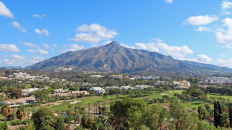 2 bedroom Apartments for sale in Marbella – R4668940