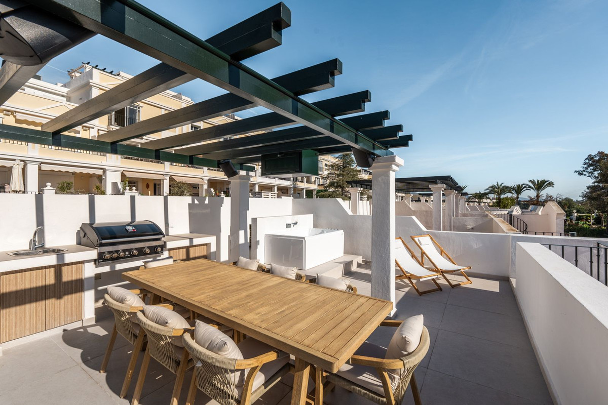 3 bedroom Apartments for sale in Nueva Andalucía – R5141002 3 bedroom Apartments for sale in Nueva Andalucía – R5141002